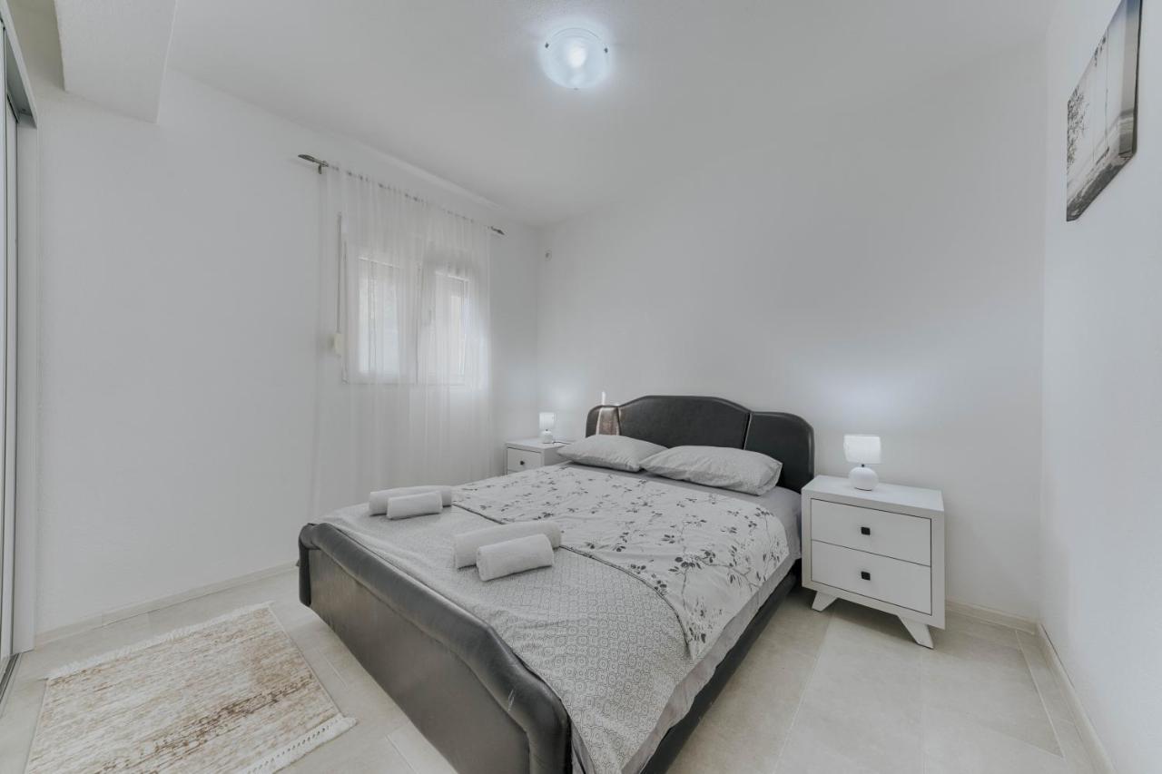 באר Apartmani Vittoria מראה חיצוני תמונה