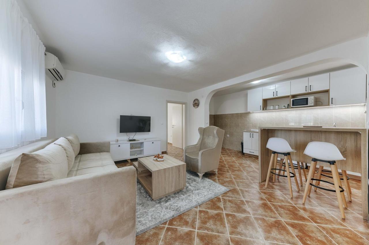 באר Apartmani Vittoria מראה חיצוני תמונה