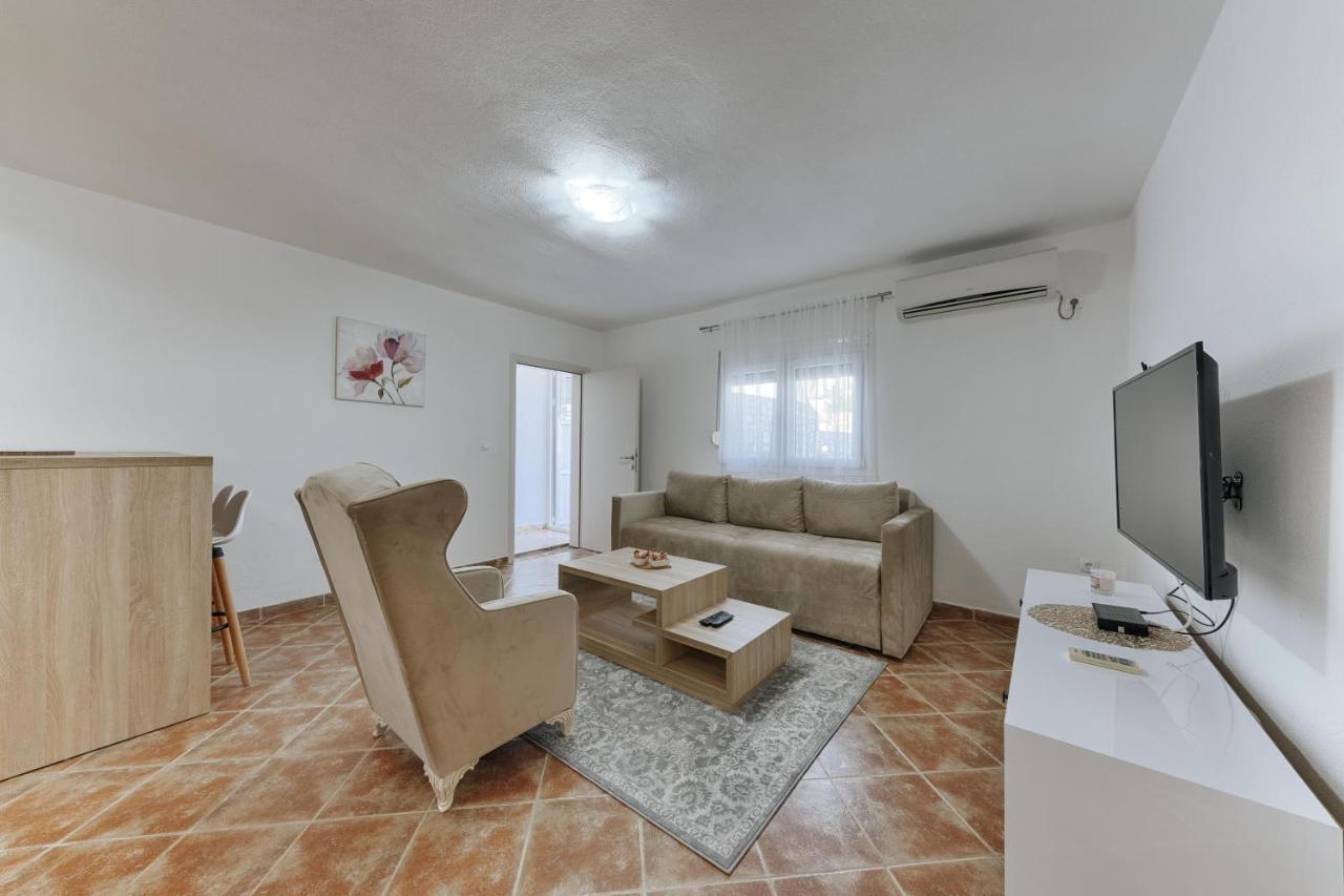 באר Apartmani Vittoria מראה חיצוני תמונה